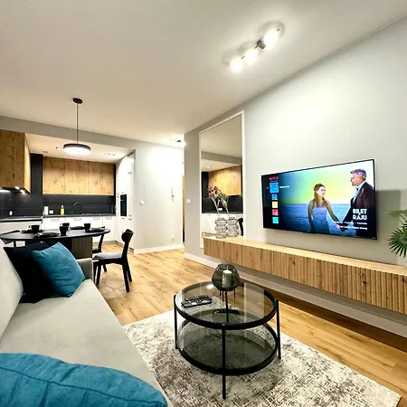 Cute 2 Bedroom In Apartment Piaseczno (Masovia)
